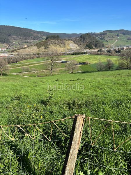 Foto ed383abc-c06a-4244-b717-38ce53d40cef. Finca rústica a Castañeda