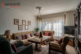 Casa  Mies coterios. Chalet independiente con gran parcela en tanos torrelavega