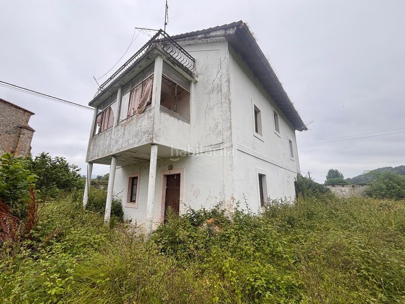 Foto f9fed007-a787-40ce-9419-8e2437a0f739. Casa amb aparcament a Voto