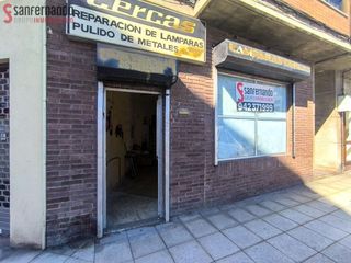 Local Comercial en Calle de la Gloria