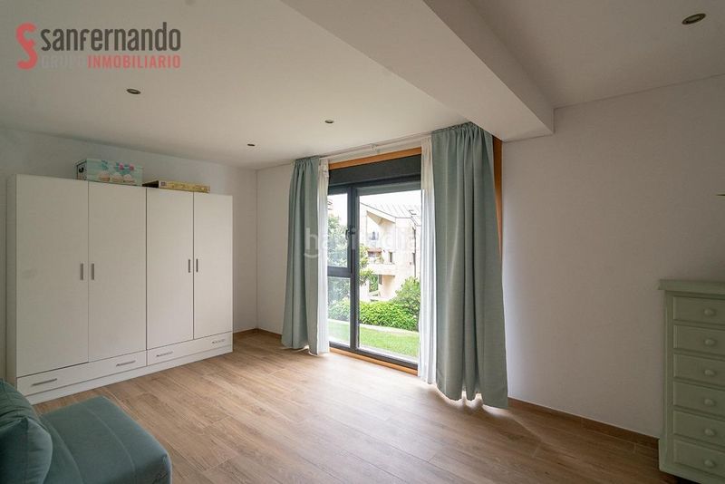 Foto 9be97a80-e7d6-49c0-bd2d-da0e82728a89. Planta baixa amb calefacció aparcament a Valdenoja Santander