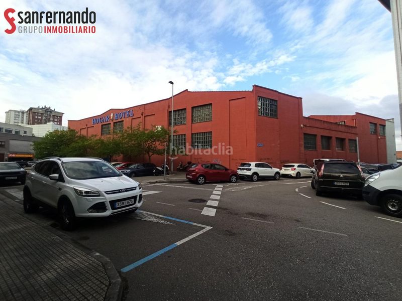 Foto e3528f03-55eb-4e1b-816b-aad13a589d91. Aparcament cotxe a Alisal - San Román Santander