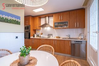Zweistöckige Wohnung  Barrio sartal (el). Amplio y espacioso piso dúplex en mortera
