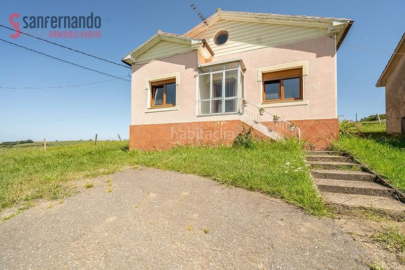 Foto 0c6b616f-b77a-42fd-9a13-909d59c310fb. Casa a Cudón Miengo