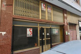 Geschäftsraum  Calle tres de noviembre. Local comercial en la zona de la calle vargas