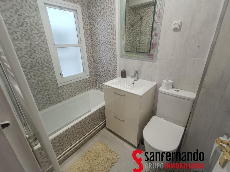 Foto 6d99a54d-e797-4e90-a425-9b2b69947447. Rent flat with heating in Centro - Ayuntamiento Santander