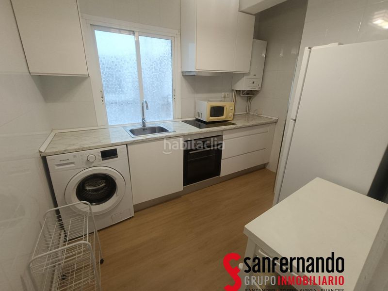 Foto cea14faf-05ba-419e-aa53-7e6b94d9c5d4. Rent flat with heating in Centro - Ayuntamiento Santander