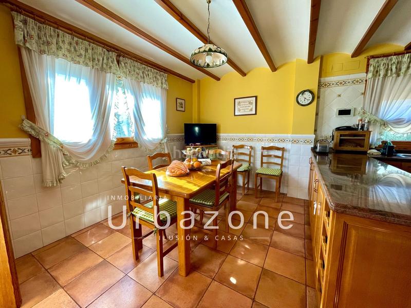 Foto a957fa21-dce5-418b-9dc1-ef1f96e3d896. Casa chalet independiente Centro en Centro Mutxamel