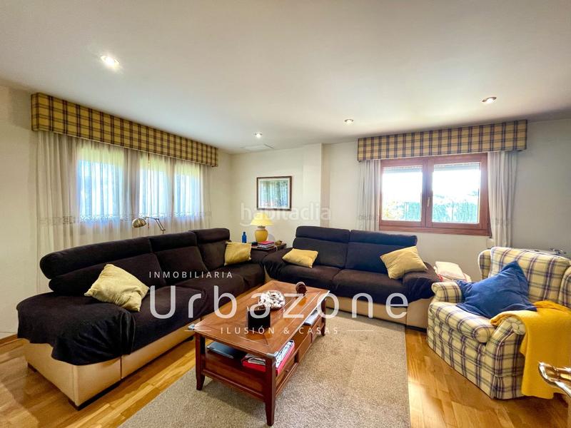 Foto dcba870a-d673-4d43-bdb1-c8b65d42fc88. Casa chalet independiente Centro en Centro Mutxamel