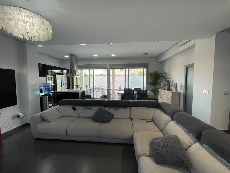 Foto e35dfef8-4ed8-4963-803c-b03e4d0b3f23. Haus mit pool in Almajada-Ravel Mutxamel