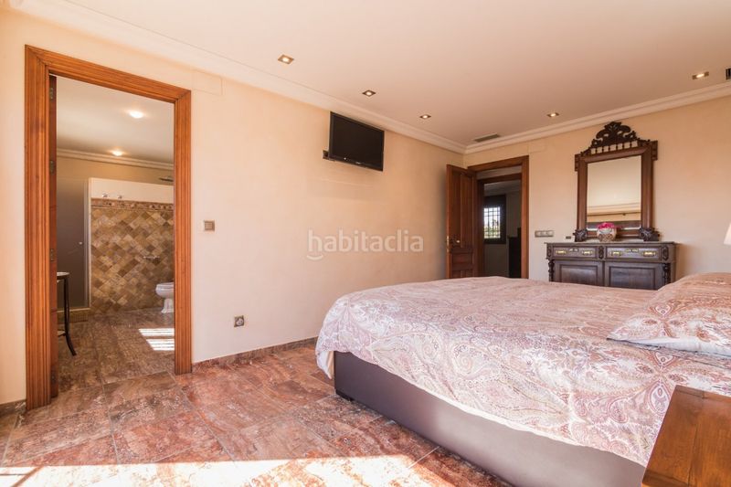 Foto d0cb32fb-af7c-461d-8122-1de0c6ef7749. Xalet amb calefacció aparcament piscina a Peña de las Águilas Elche / Elx