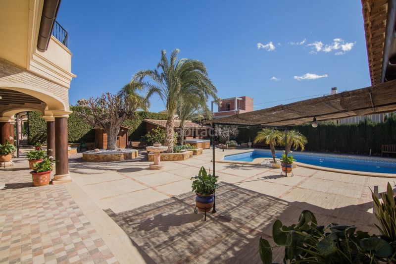 Foto dedba2eb-5102-4346-915d-5c0147b4bd4f. Xalet amb calefacció aparcament piscina a Peña de las Águilas Elche / Elx