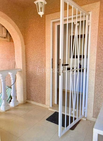 Foto f1c6b29c-d874-40f0-bb19-e93168f8d8c1. Alquiler casa adosada adosado en alquiler zona gran alacant en Santa Pola