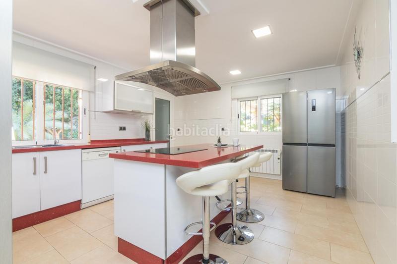 Foto f8b74bf4-55c3-436d-9c7c-6d2de43fe0a2. Chalet magnífico chalet a la venta en bonavista, elche! en Elche / Elx