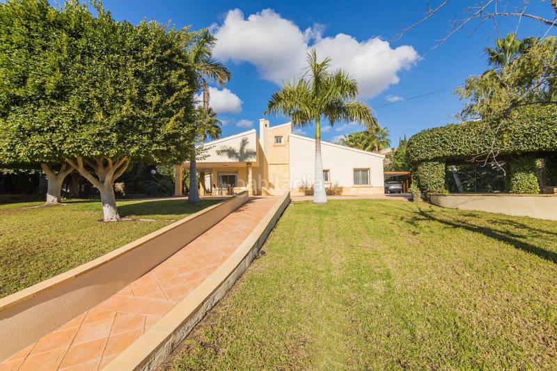 Foto fad9f420-dc8c-4547-b760-8a623bb92340. Chalet magnífico chalet a la venta en bonavista, elche! en Elche / Elx