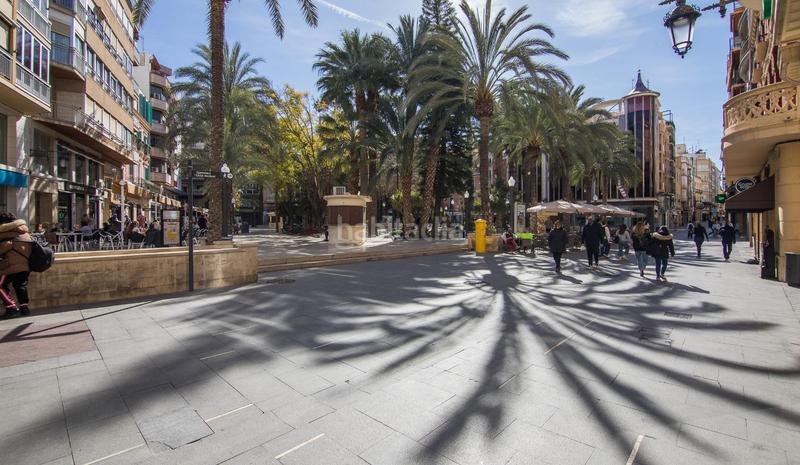 Foto c4d04ed0-6e84-4441-81bd-d7408e13ebd2. Flat with heating in Centro Elche / Elx