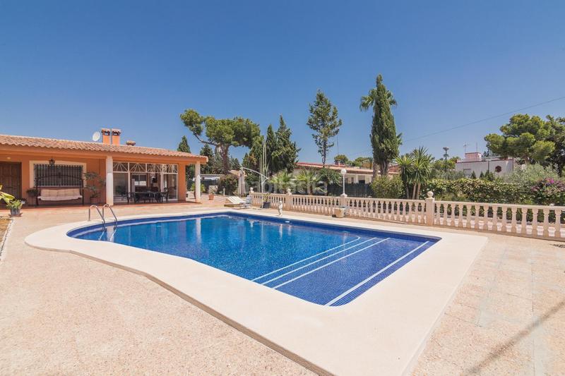 Foto 98622b7c-36d7-44e1-aff4-b2b6164da221. Chalet exclusivo chalet a la venta en peña de las aguilas! en Elche / Elx