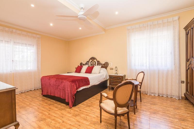 Foto cfb1bc0c-57ef-4ab9-97a0-47c0eb92c3a8. Chalet exclusivo chalet a la venta en peña de las aguilas! en Elche / Elx