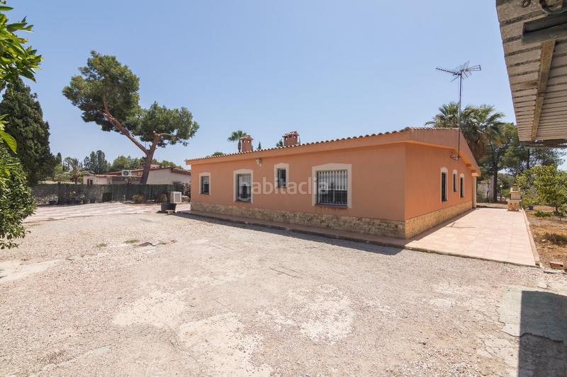 Foto f4ecfeb5-012c-4a38-93d5-96372cd9e334. Chalet exclusivo chalet a la venta en peña de las aguilas! en Elche / Elx