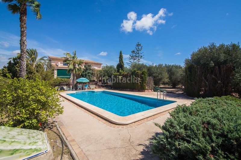 Foto b482617e-d891-443f-8bd2-506794367a52. Xalet amb aparcament piscina a Alzabares Elche / Elx