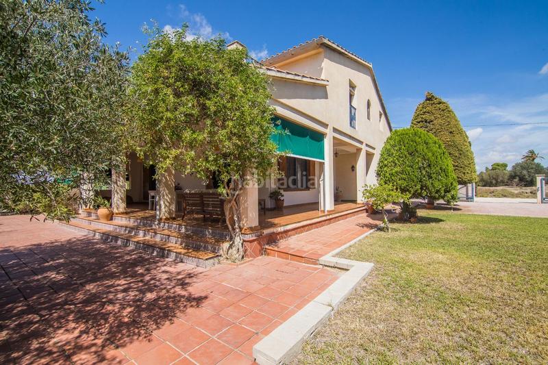 Foto ee666332-7475-4d07-bfff-5e8925536250. Chalet avec chauffage parking piscine dans Alzabares Elche / Elx