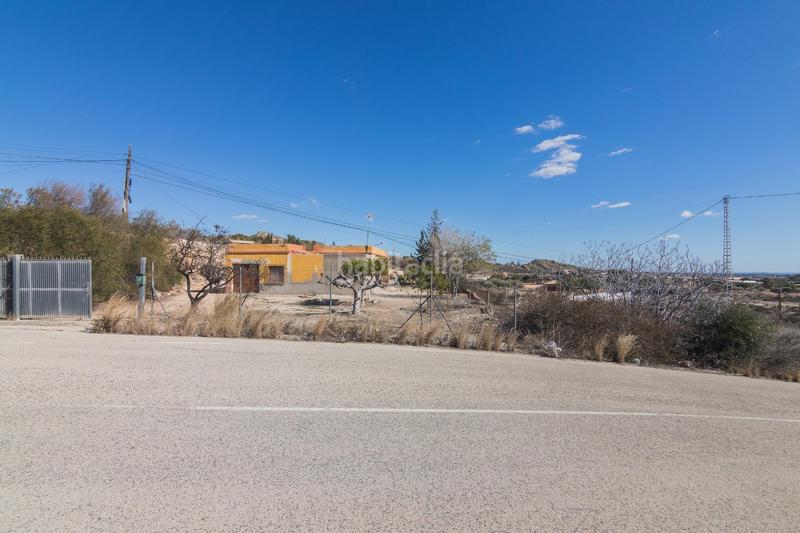 Foto 155fd451-aa59-46cd-96dd-cf7265f40487. Chalet con piscina in Peña de las Águilas Elche / Elx