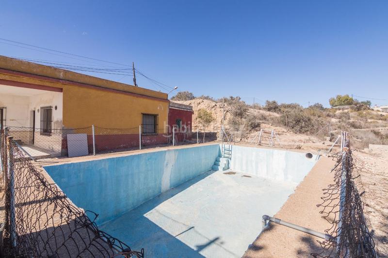 Foto 5e12f0ac-c7dd-4432-9cfb-399f0279e362. Chalet con piscina in Peña de las Águilas Elche / Elx