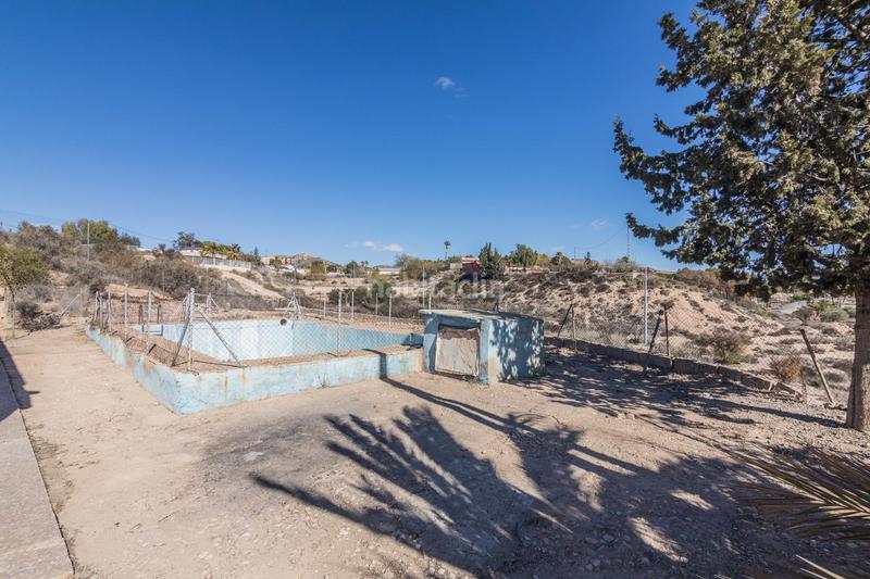 Foto 7ea82f34-1ce7-413f-9edb-9e164f59f194. Chalet con piscina in Peña de las Águilas Elche / Elx