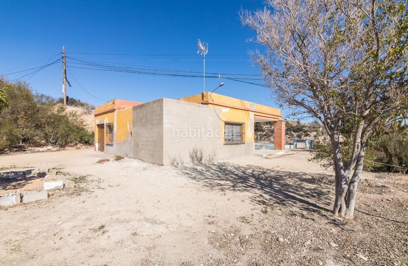 Foto 8f40a383-9818-4dd8-b5ba-13d87a8af8b1. Chalet con piscina in Peña de las Águilas Elche / Elx