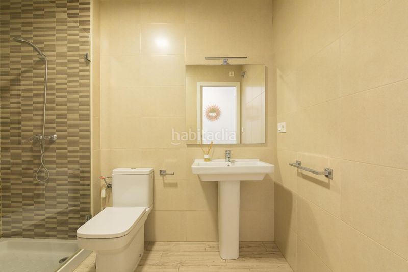 Foto 8712a306-8296-43b3-90dd-b35e279c12b2. Planta baixa a calle de beethoven 5 a Centro Elche / Elx