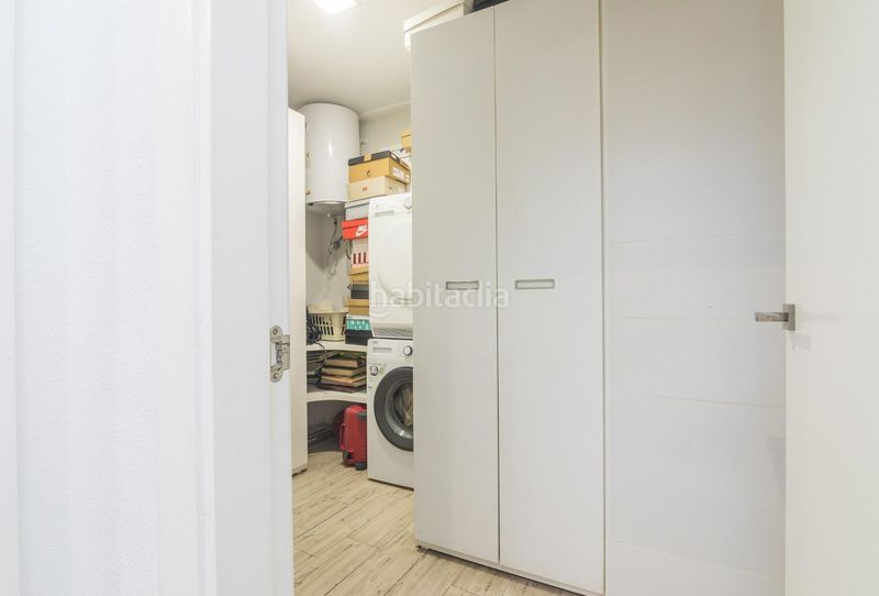 Foto fec9e32a-e3c8-4f93-b788-cc723084d58a. Planta baixa a calle de beethoven 5 a Centro Elche / Elx