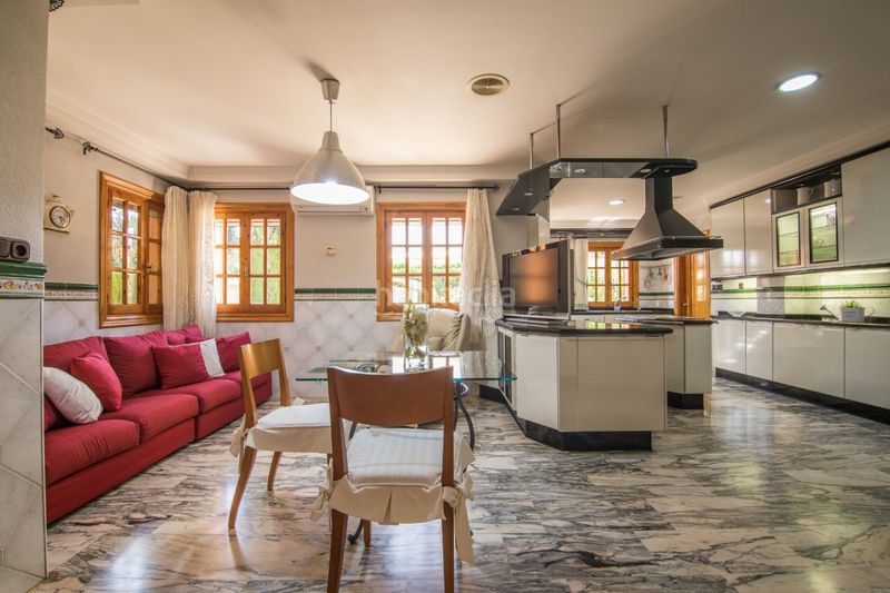 Foto 10e646e8-5681-4d6b-958c-911413e02a3f. Xalet amb aparcament piscina a Alzabares Elche / Elx