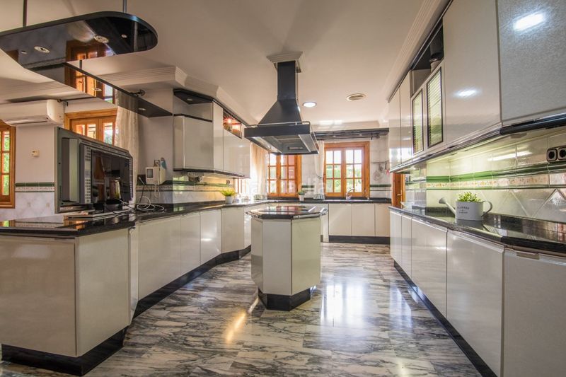 Foto 22fc79c6-b631-4e6d-b925-608193855431. Xalet amb aparcament piscina a Alzabares Elche / Elx