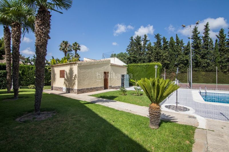 Foto 5a620a11-e311-4fa2-87cc-611dc0f54b9b. Xalet amb aparcament piscina a Alzabares Elche / Elx