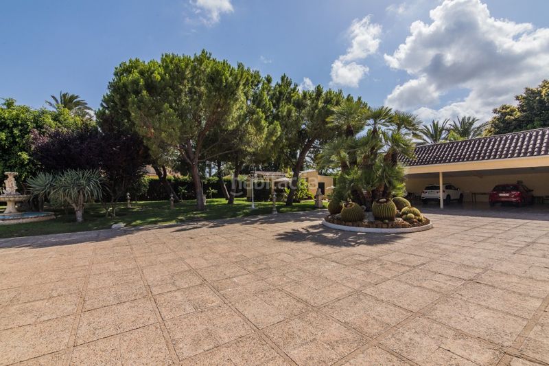 Foto 5ef18308-05ca-4bf7-b9ea-156cd7b9c7c0. Xalet amb aparcament piscina a Alzabares Elche / Elx
