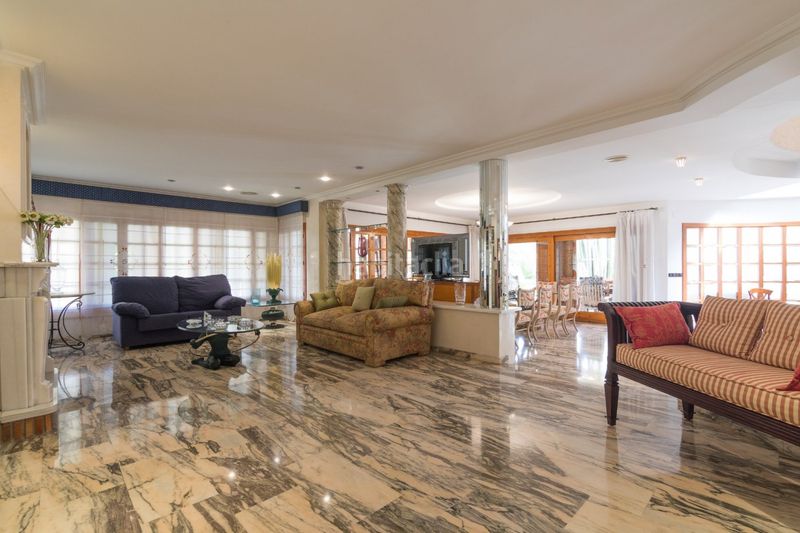 Foto 666d6f67-474e-4faa-bd77-2d5007d415bd. Xalet amb aparcament piscina a Alzabares Elche / Elx