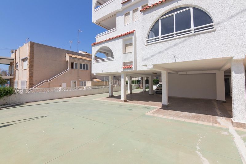 Foto c1e4656e-2800-40d2-828b-1b460fa71655. Pis a calle ecuador 3 a Calas Santiago Bernabeu Santa Pola