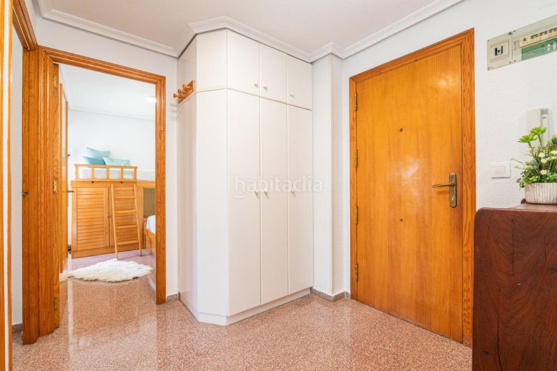 Foto e59444e2-0f5b-4be9-80ba-3cbddf562734. Pis a calle ecuador 3 a Calas Santiago Bernabeu Santa Pola