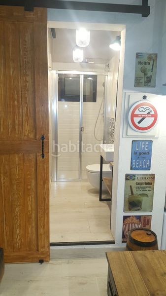 Foto 8cbfebb2-aba4-47ef-b7b8-7d9011badd3c. Local comercial amb calefacció a Porta Barcelona