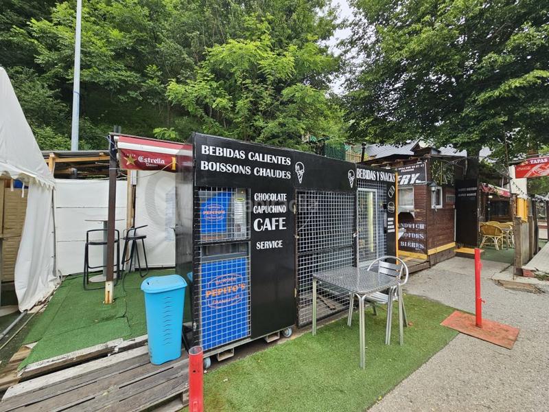 Foto 2fe45242-a517-41d5-b821-18618d6a20c7. Local comercial a Bausen