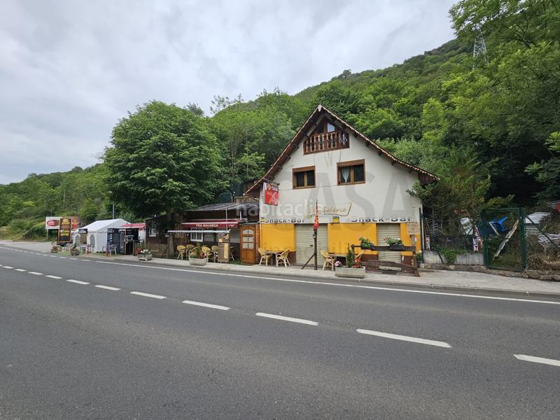 Foto bd630397-1b07-4661-a796-baf0f7f2ec6a. Local comercial a Bausen