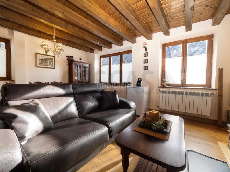 Foto 9bef7ec3-fa94-4c0d-8aa5-3f6564a3ee7c. Casa in Salardú Naut Aran