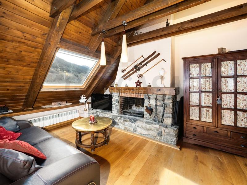 Foto ead777b3-ec14-40f2-ba36-d2a1eb8d58f0. Casa in Salardú Naut Aran