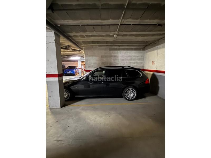 Foto c7463769-03ae-47db-83fd-c14ccb6afff5. Aparcament cotxe a Vielha Vielha e Mijaran