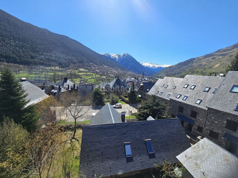 Foto bdf8640b-4674-4c43-b48c-c792e848997b. Duplex con parcheggio in Salardú Naut Aran