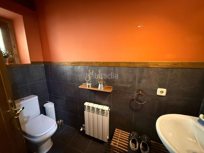 Foto 5d70aec4-310a-4bc1-baed-2dca24d5b167. Casa amb aparcament a Bossòst