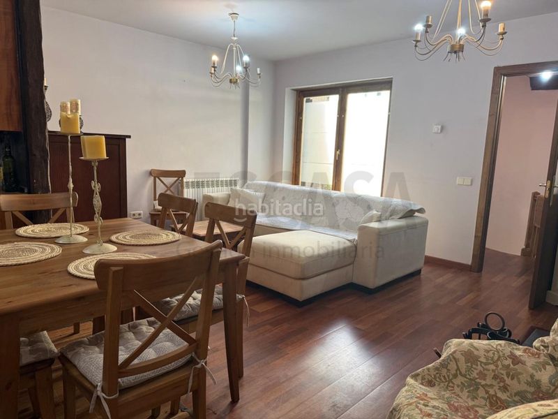 Foto da7dd3ad-2521-4cd4-a868-5485df8264dc. Casa amb aparcament a Bossòst