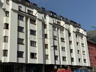 Apartament  Avenida pas d'arro. Piso a reformar en vielha