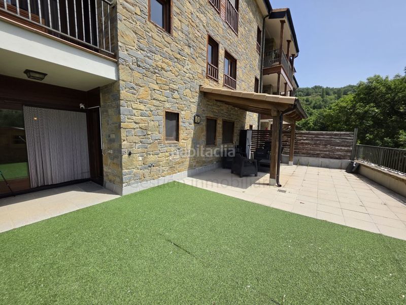 Foto 16f9eee7-d53b-4898-835b-61d8989f3372. Apartament amb aparcament a Pont de Suert (El)
