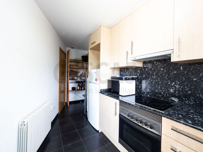 Foto b13ea098-f036-4b77-8cda-0a694068fdb9. Apartament amb aparcament a Pont de Suert (El)